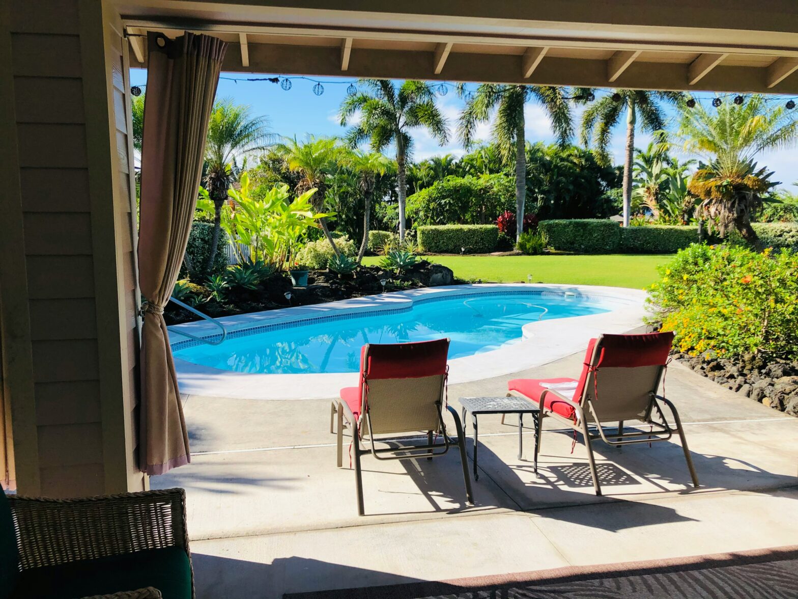 Hawaii Considers Banning Short-Term Vacation Rentals